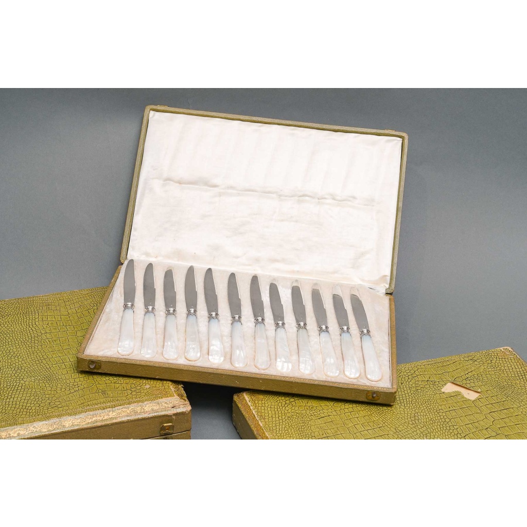 Service de coutellerie de 36 couteaux en coffret d’origine ART DECO 6