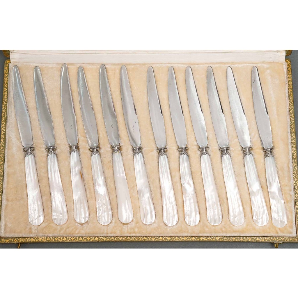 Service de coutellerie de 36 couteaux en coffret d’origine ART DECO 9