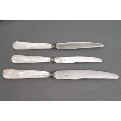 Service de coutellerie de 36 couteaux en coffret d’origine ART DECO