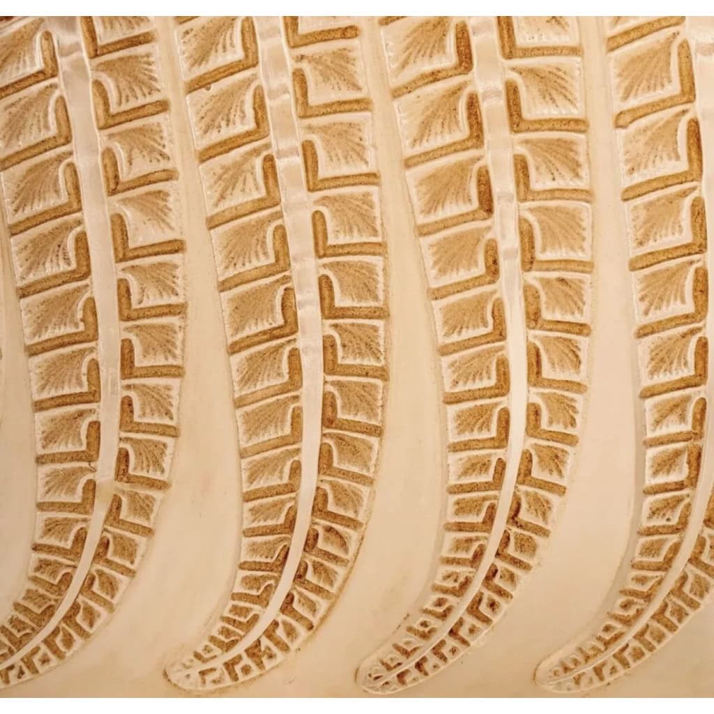 1924 René Lalique – Paire d’Appliques Fougères Verre Blanc Patiné Sépia 8