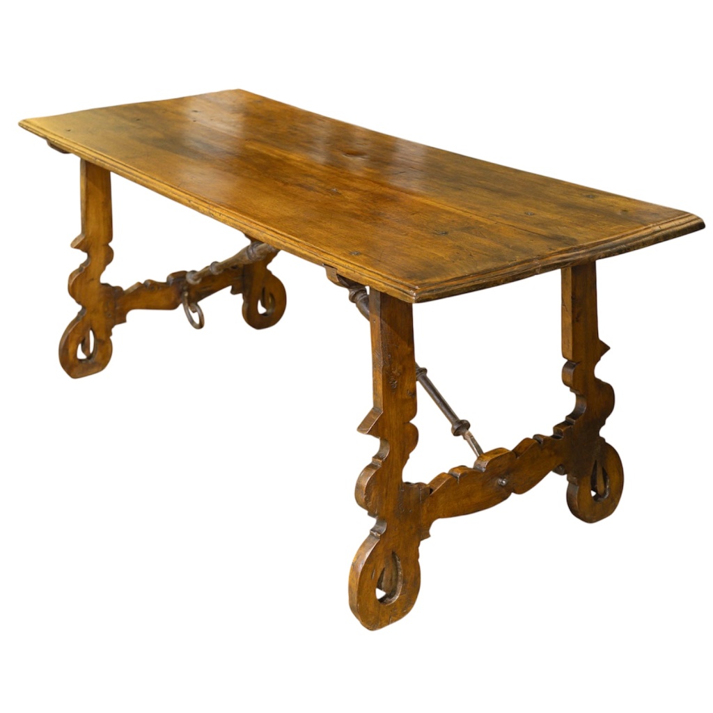 18ème siècle Table Espagnole en noyer 6
