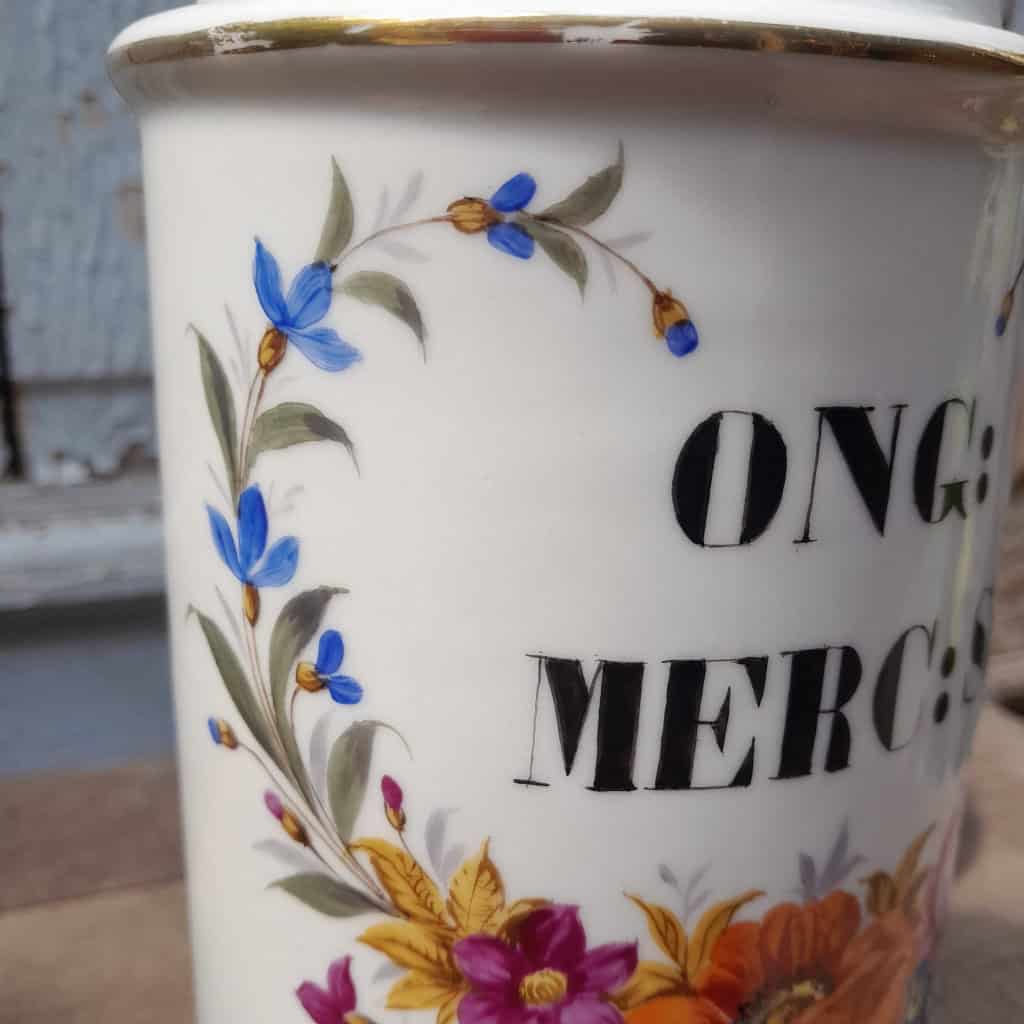 Pot pharmacie en porcelaine, fin XIXÈME 12