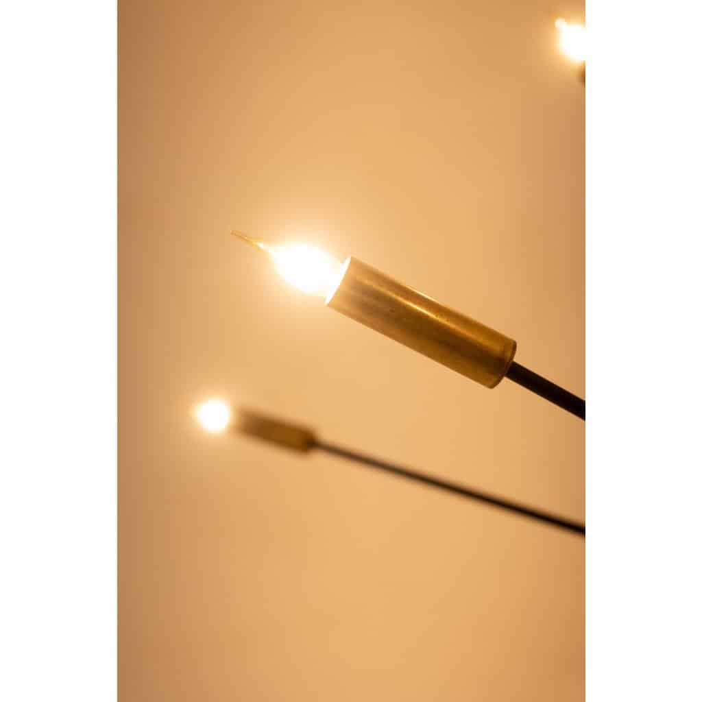 Lustre de forme Spoutnik en laiton doré patiné et laqué noir. Contemporain. LS64501609P 5