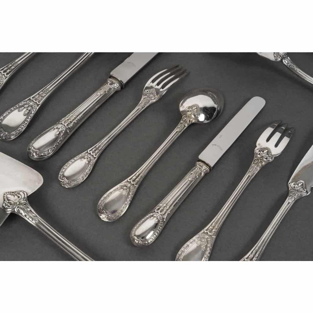 ODIOT – Ménagère de couverts 99 pièces argent massif modèle « LOUVECIENNES » XXè 6