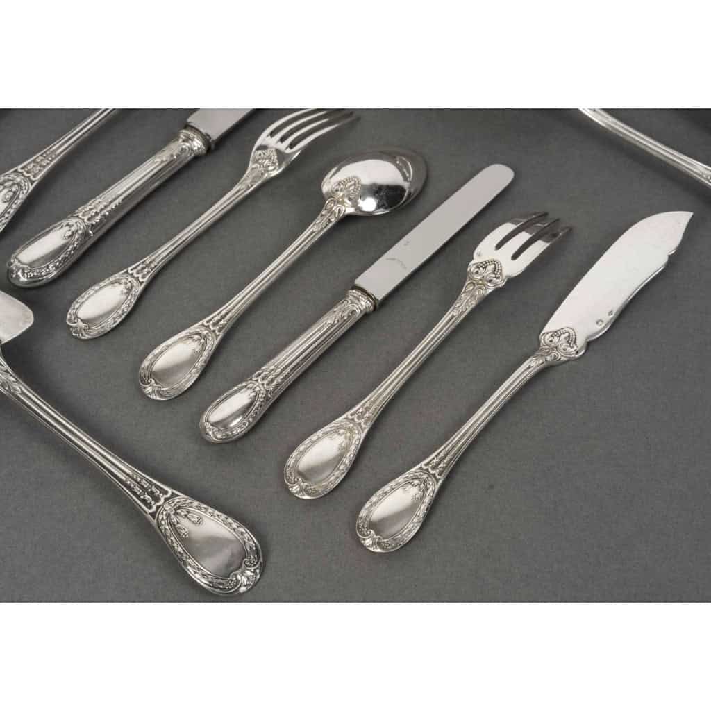 ODIOT – Ménagère de couverts 99 pièces argent massif modèle « LOUVECIENNES » XXè 9