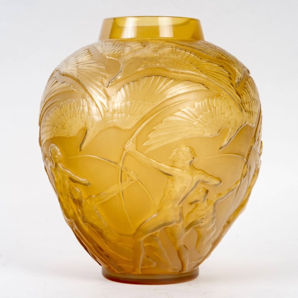 1921 René Lalique – Vase Archers Verre Butterscotch Patiné Sépia 4