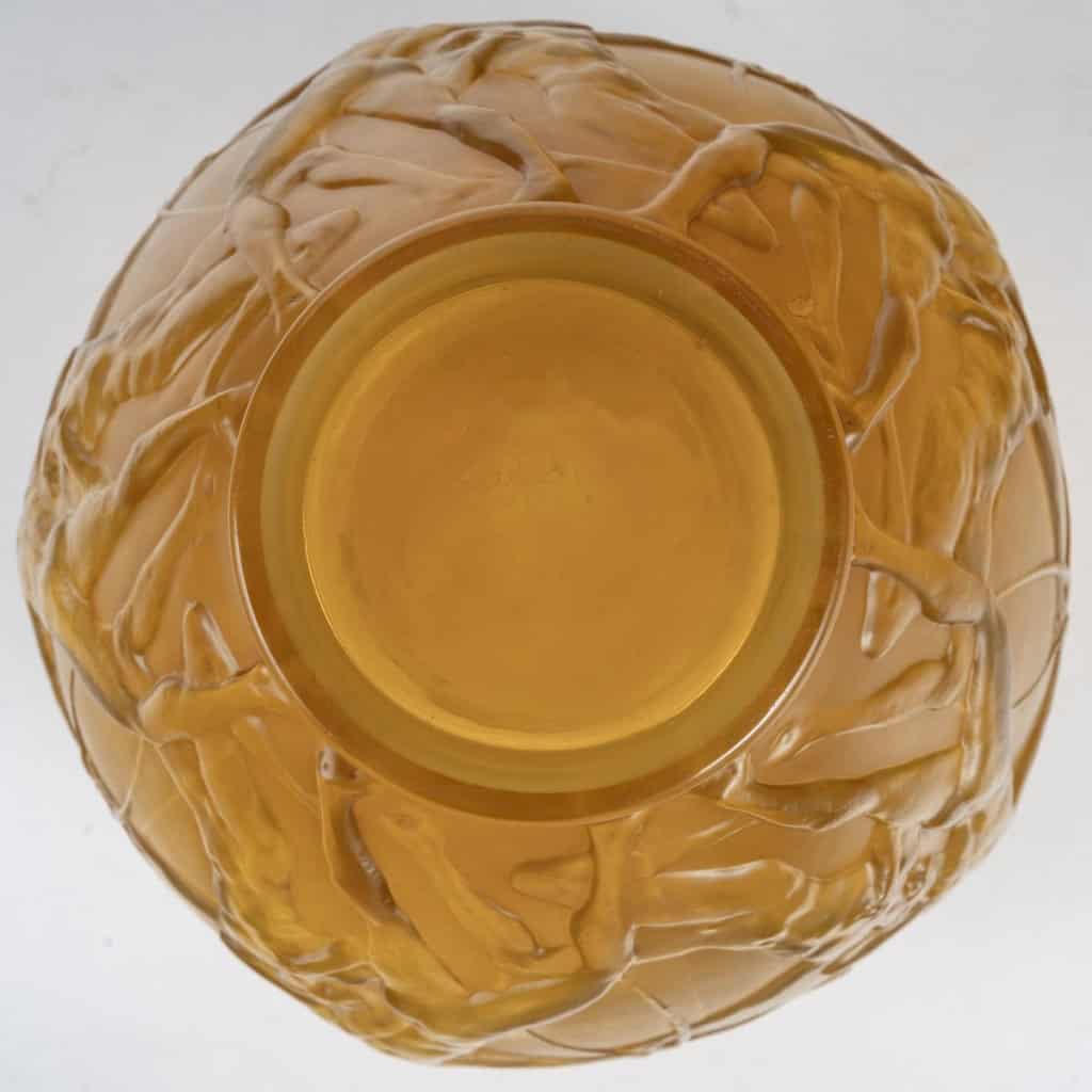 1921 René Lalique – Vase Archers Verre Butterscotch Patiné Sépia 8