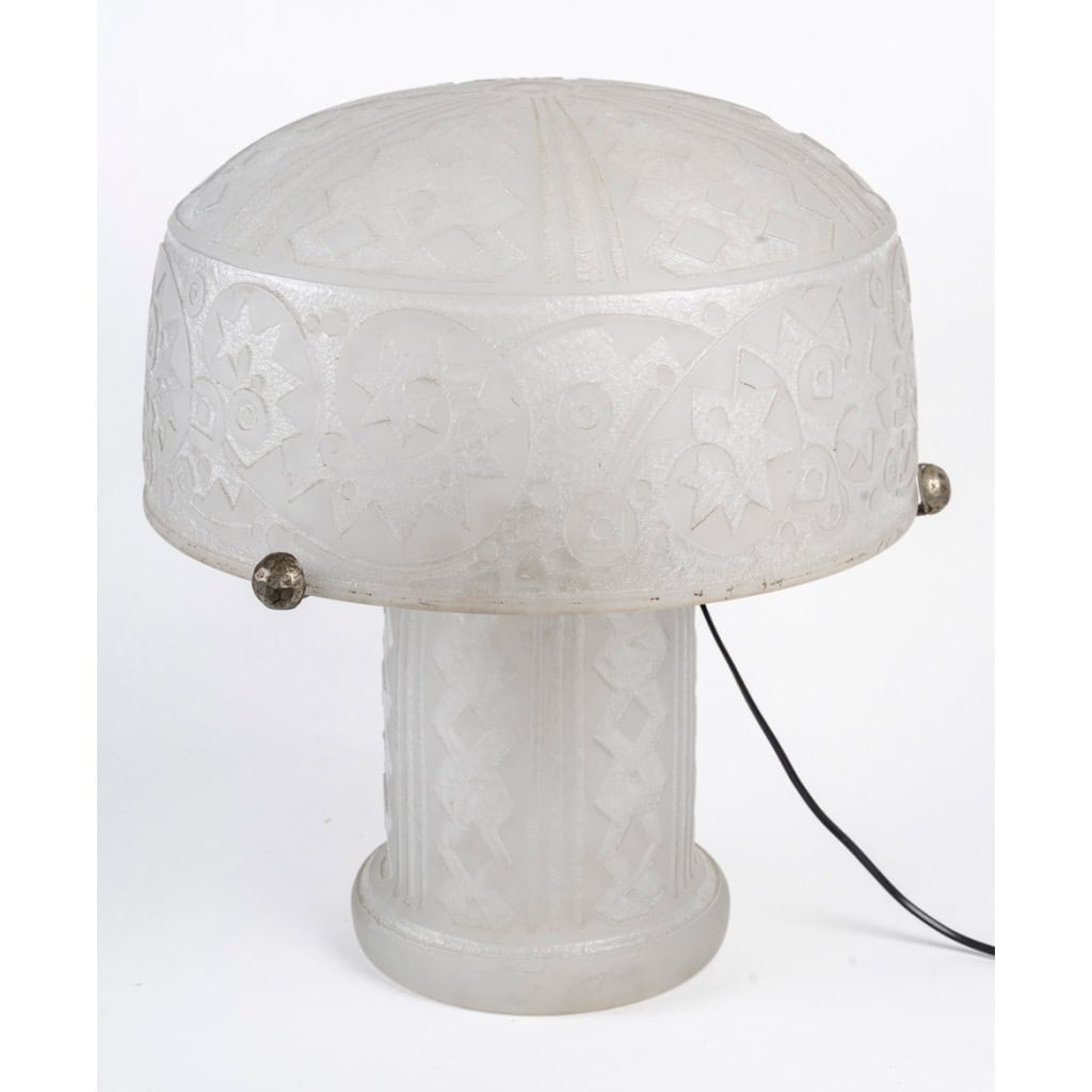 1920 -DAUM Nancy France Lampe de table 4
