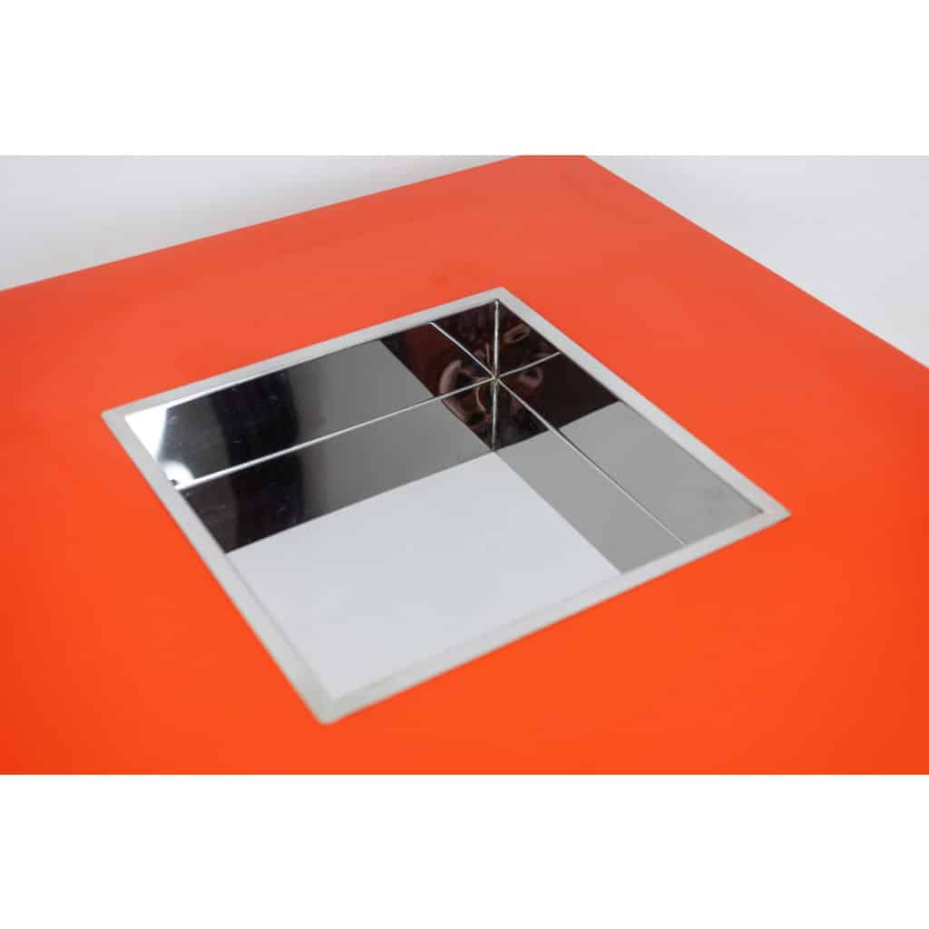 Willy Rizzo. Table basse laquée formant bar. Années 1970. LS64841359O 5