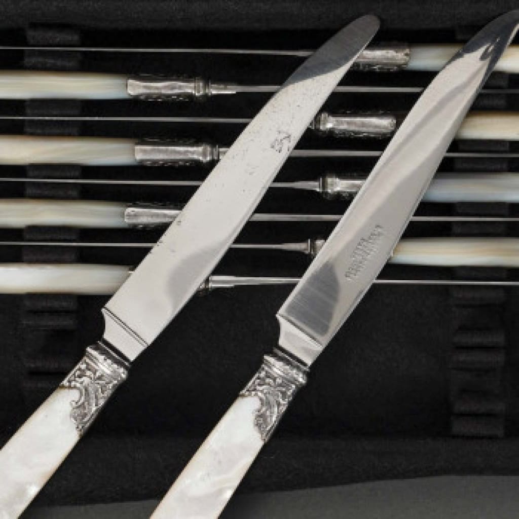 Orfèvre MERITE – Ensemble de 36 couteaux en nacre et argent Fin XIXe 20