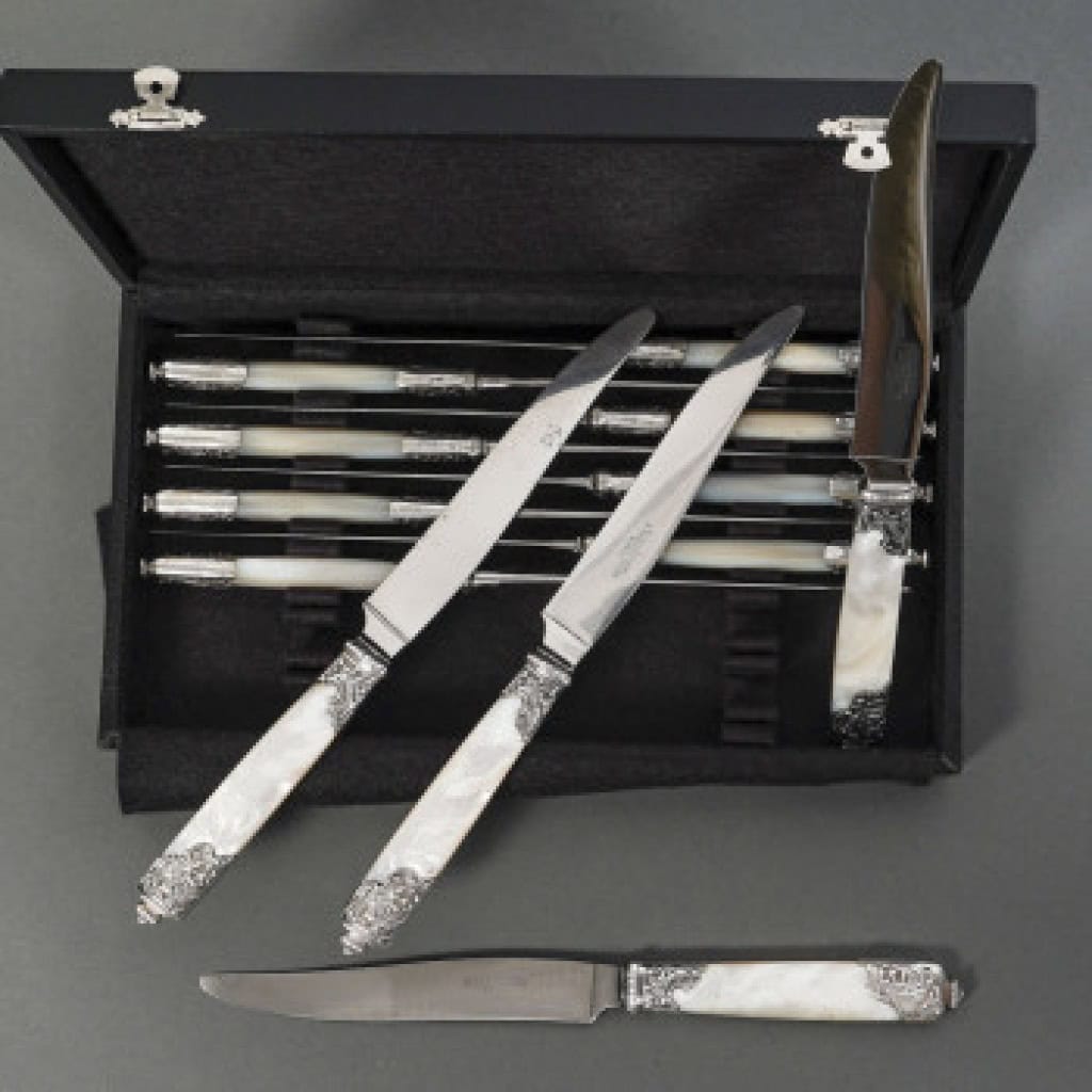 Orfèvre MERITE – Ensemble de 36 couteaux en nacre et argent Fin XIXe 3