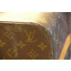 Vanity case Louis Vuitton à bandoulière. 28