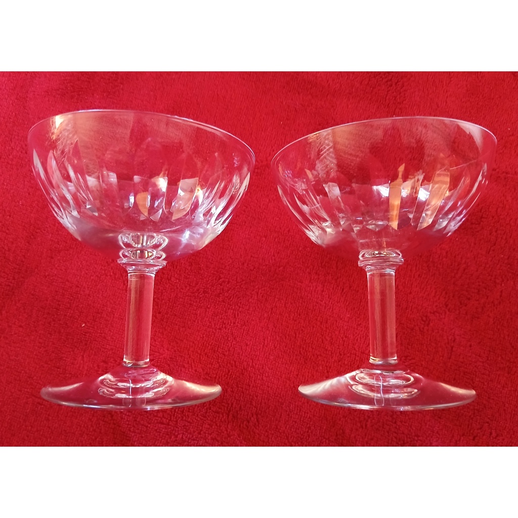 11 coupes en cristal Signées Baccarat Modèle Cassino 5