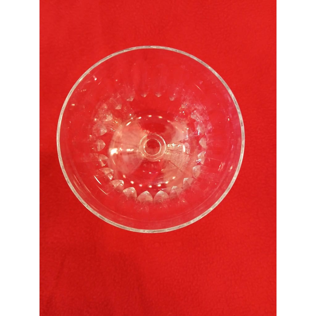 11 coupes en cristal Signées Baccarat Modèle Cassino 7