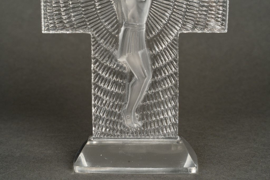 1935 René Lalique – Crucifix Croix Jésus Christ Verre Blanc 5