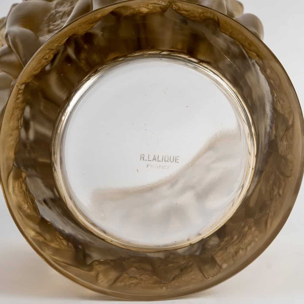 1927 René Lalique – Vase Bacchantes Verre Blanc Patiné Sépia 11