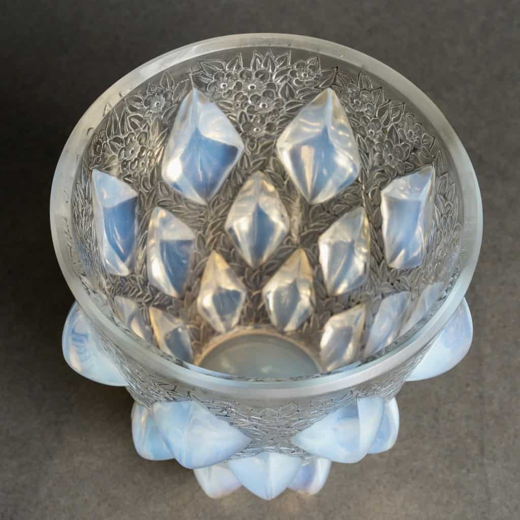 1927 René Lalique – Vase Rampillon Verre Opalescent Patiné Gris 6