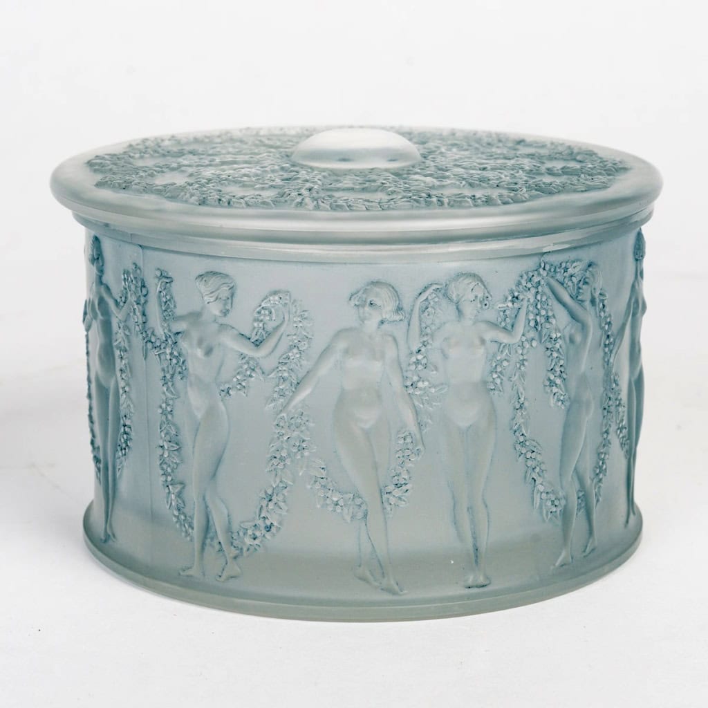 1929 René Lalique – Boîte Figurines et Guirlandes Verre Blanc Patiné Bleu 4