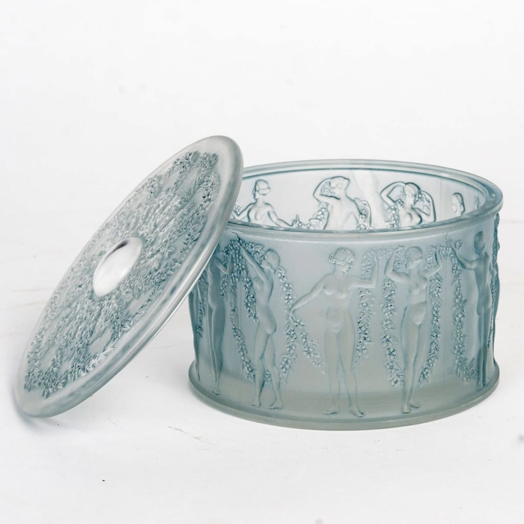 1929 René Lalique – Boîte Figurines et Guirlandes Verre Blanc Patiné Bleu 6