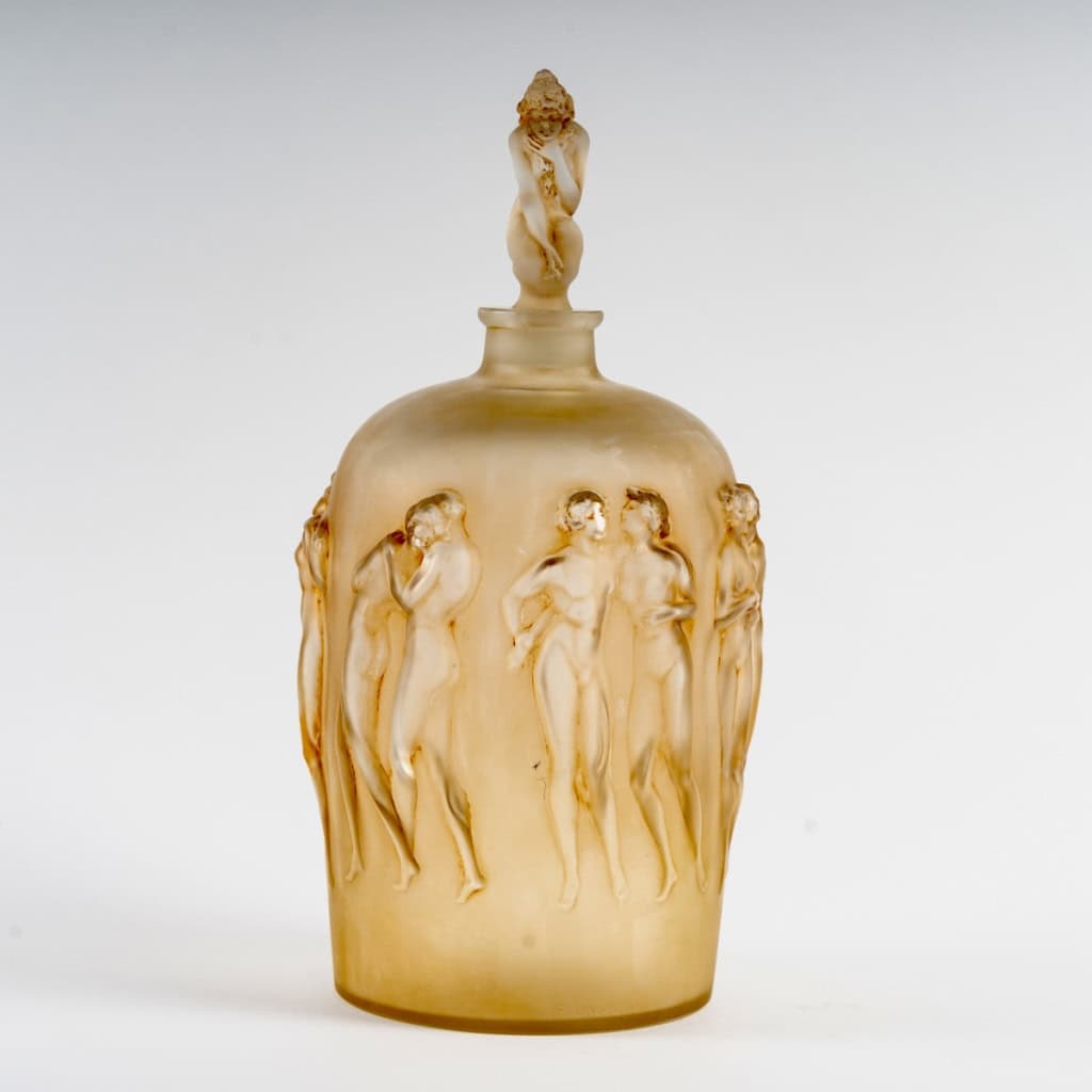 1920 René Lalique – Vase 12 Douze Figurines avec Bouchon Verre Blanc Patiné Sépia 4