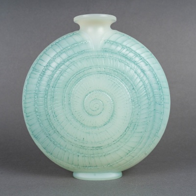 1920 René Lalique – Vase Escargot Verre Opalescent Patiné Bleu Vert