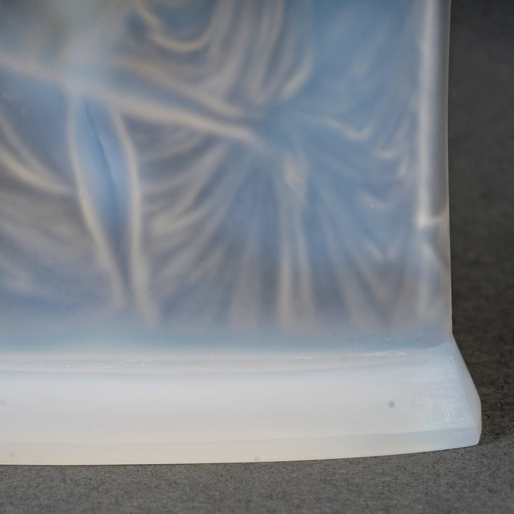 1925 René Lalique – Statuette Suzanne Verre Opalescent 9