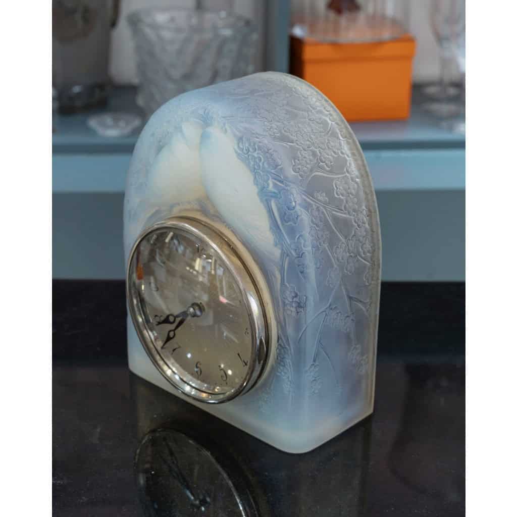 RENE LALIQUE (1860-1945) Pendule «Deux colombes» 6