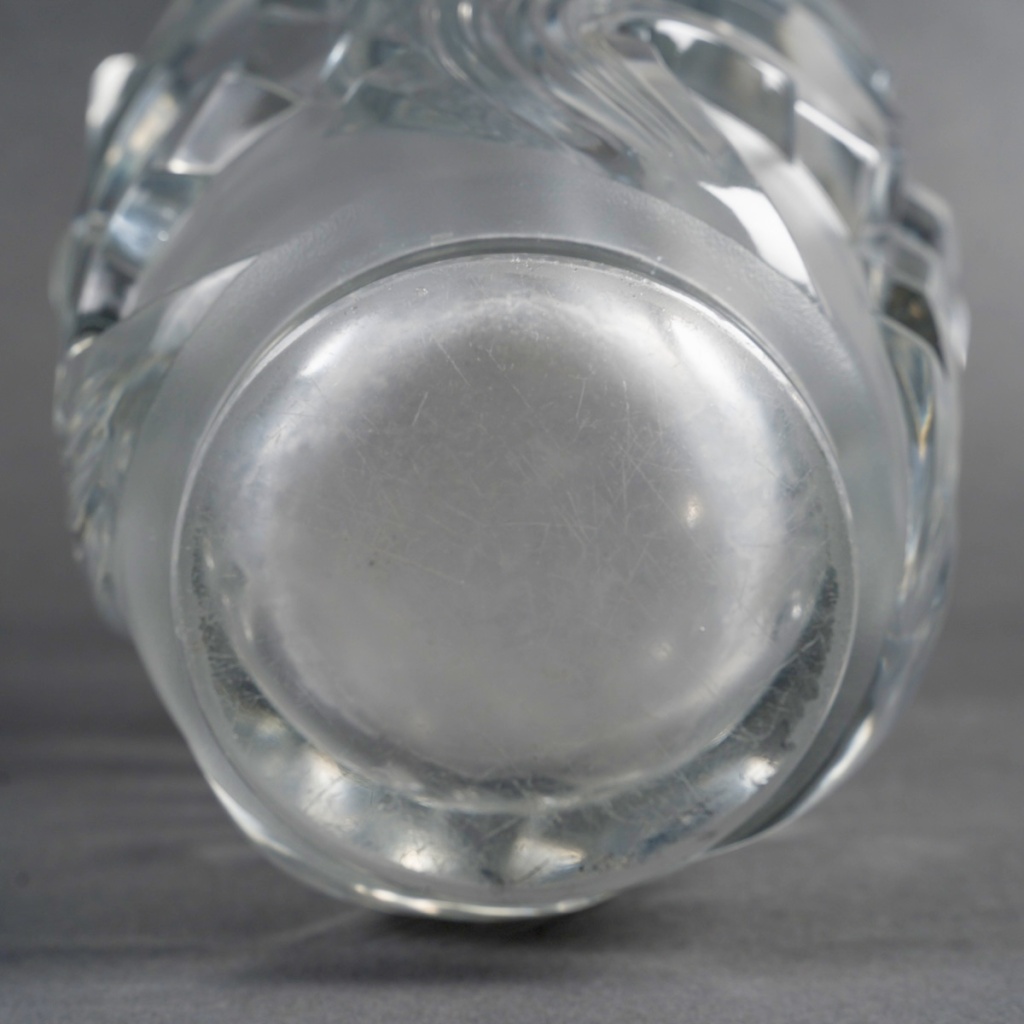 1950 Marc Lalique – Vase Surcouf Cristal Blanc 7