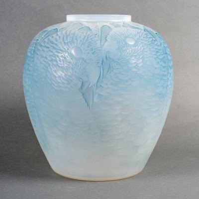 1927 René Lalique – Vase Alicante Verre Opalescent Triple Couche Patiné Bleu