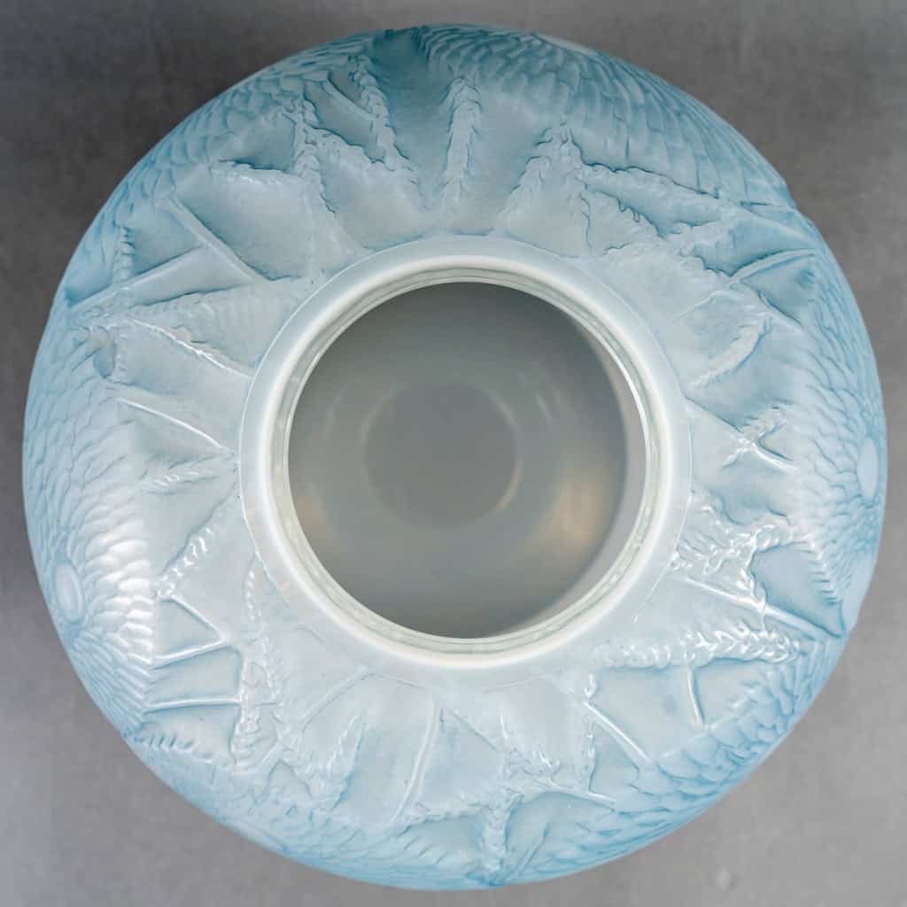 1927 René Lalique – Vase Alicante Verre Opalescent Triple Couche Patiné Bleu 6