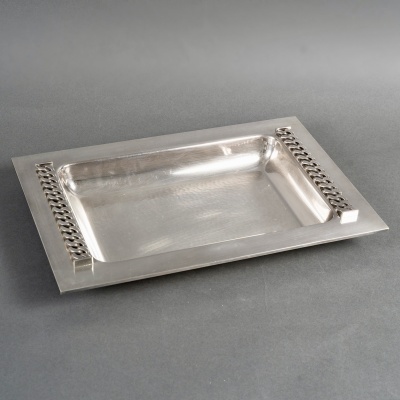 Jean Desprès – Coupe Plat Gourmette Métal Argenté Martelé