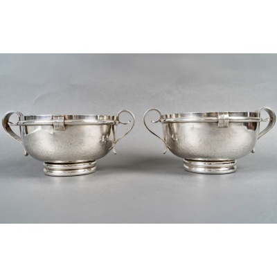 Jean Desprès – Paire de Coupes Art Déco Moderniste Métal Argenté Martelé