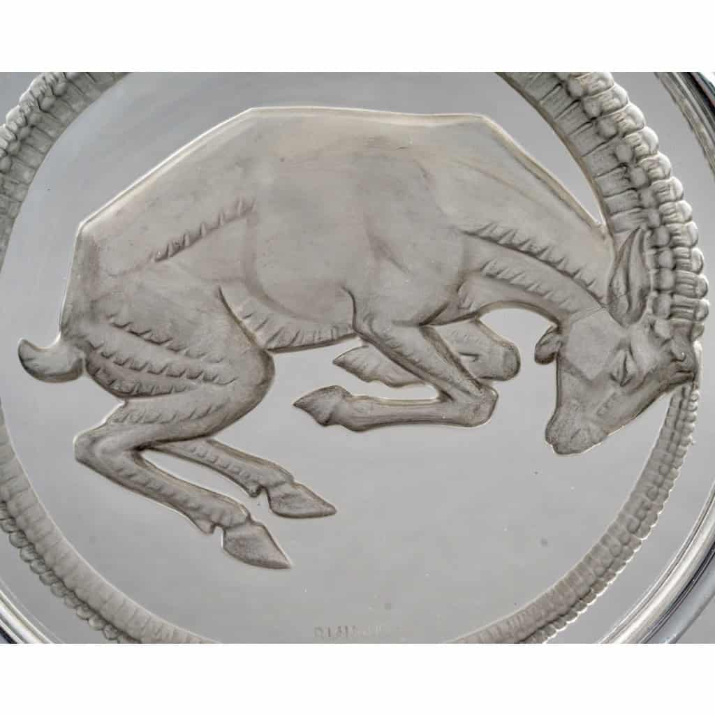 1931 René Lalique – Lampe Art Déco Bélier Verre Blanc Patiné Gris 9