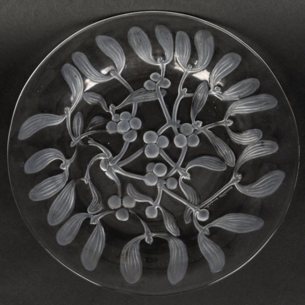 Cristal lalique ,Série de 6 assiettes « GUI » 7