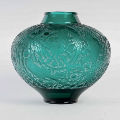 1924 René Lalique – Vase Aras Verre Vert Canard Patiné Blanc