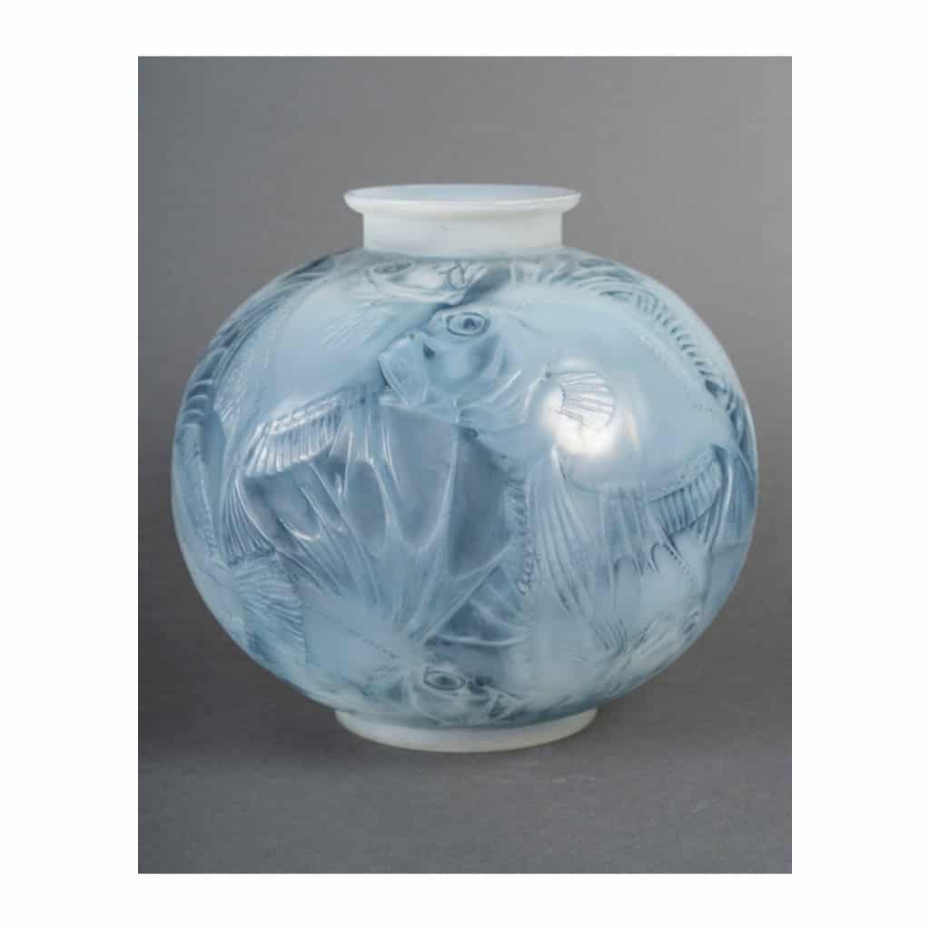 1924- RENE LALIQUE ,Vase «Poissons» Verre Opalescent 6