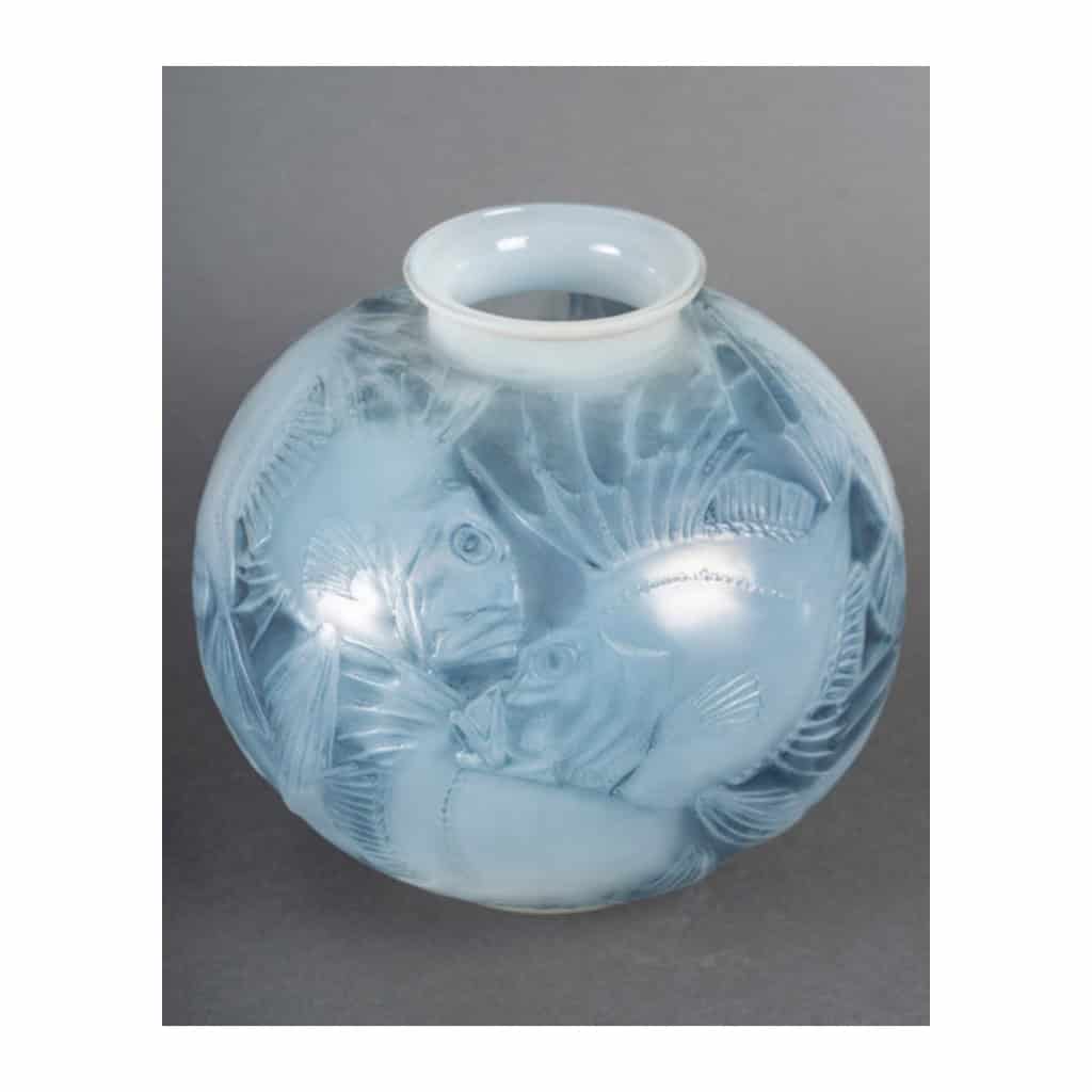 1924- RENE LALIQUE ,Vase «Poissons» Verre Opalescent 7