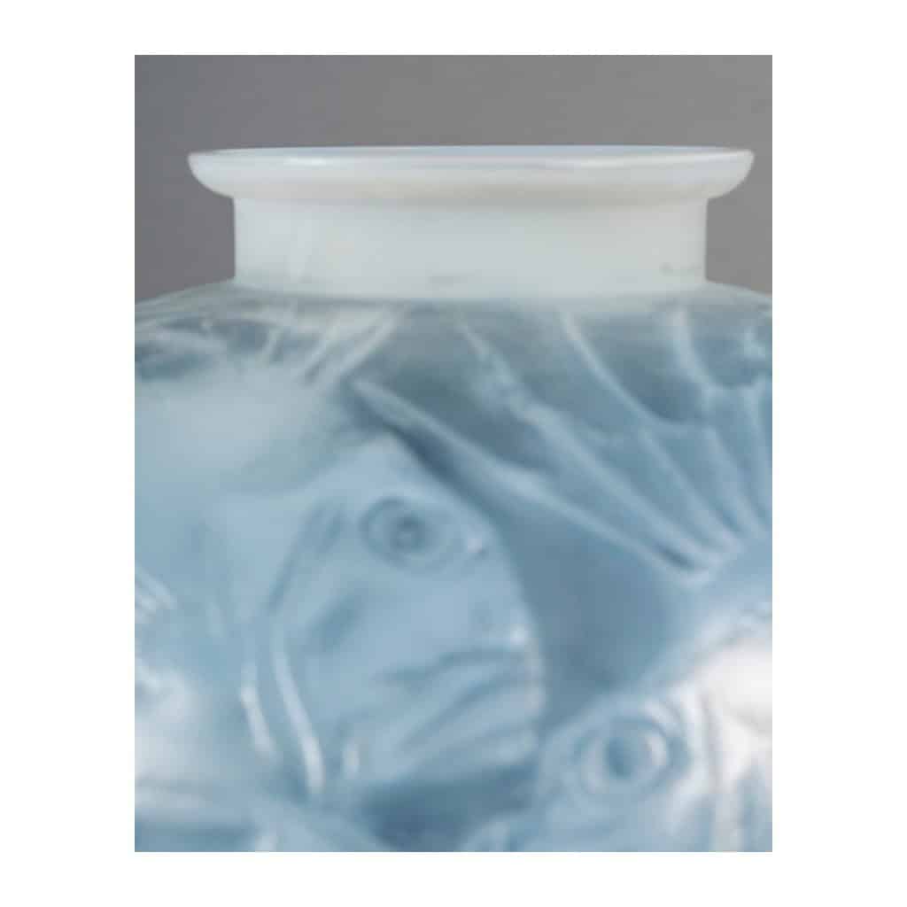 1924- RENE LALIQUE ,Vase «Poissons» Verre Opalescent 8