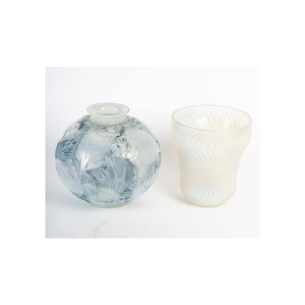 1924- RENE LALIQUE ,Vase «Poissons» Verre Opalescent 11
