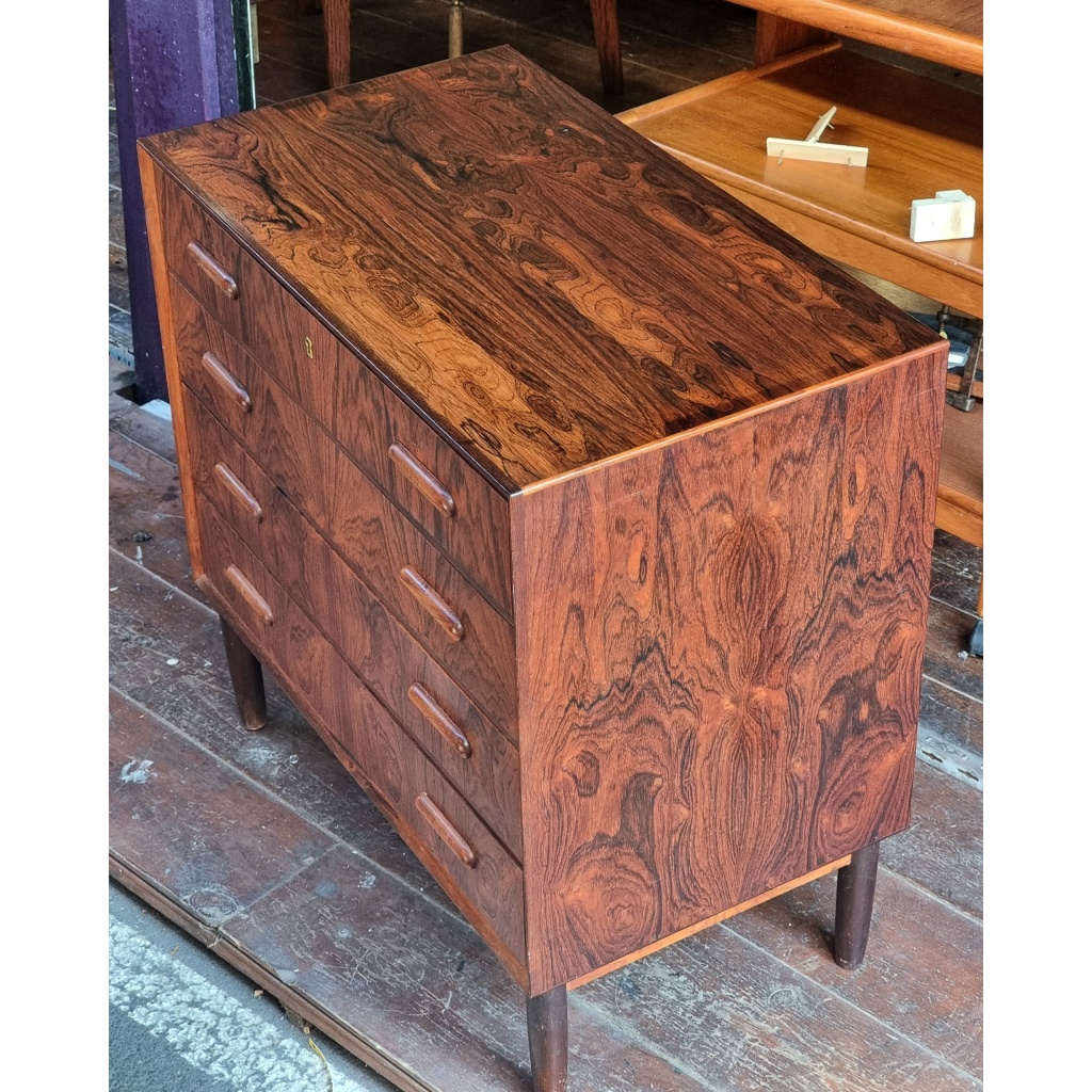 Commode vintage scandinave en palissandre 1960 5