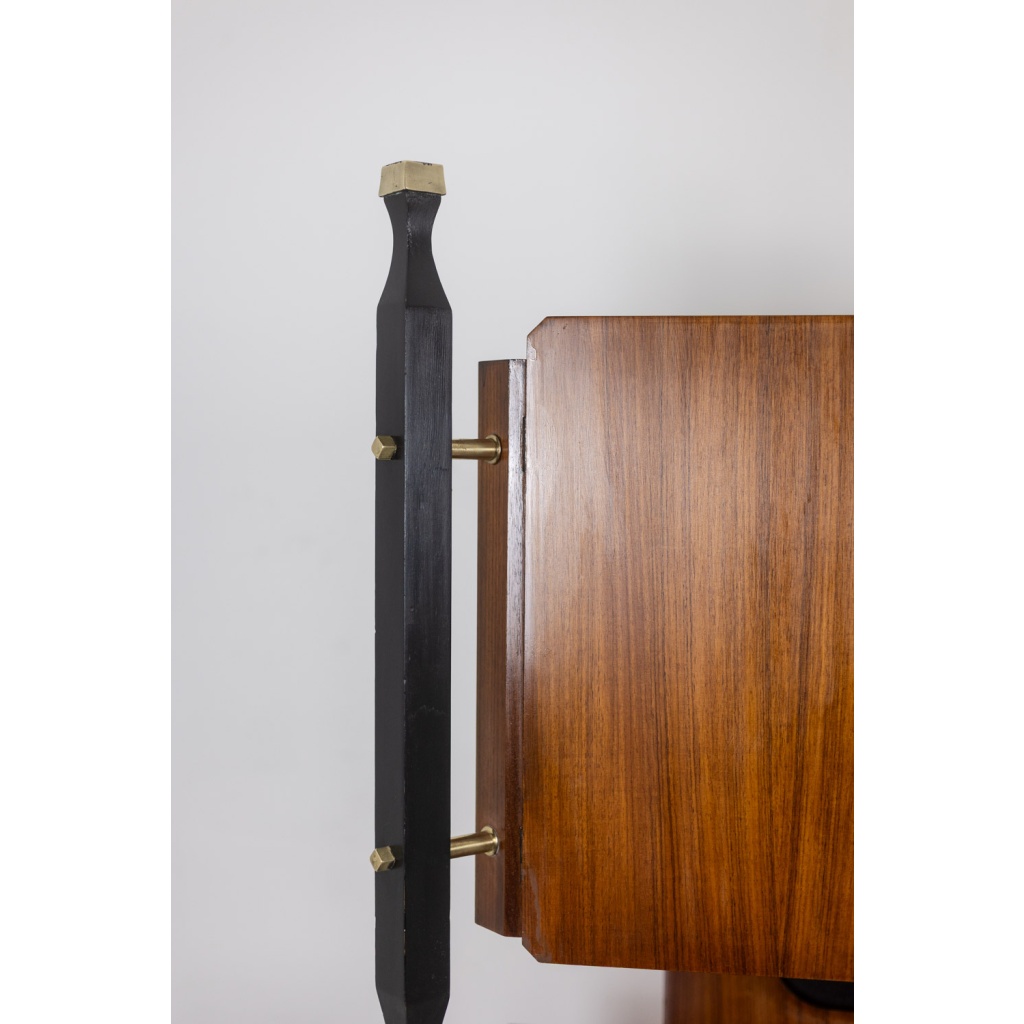 Paire de cabinets italiens en placage de teck. Années 1960. LS65632009/2P 6