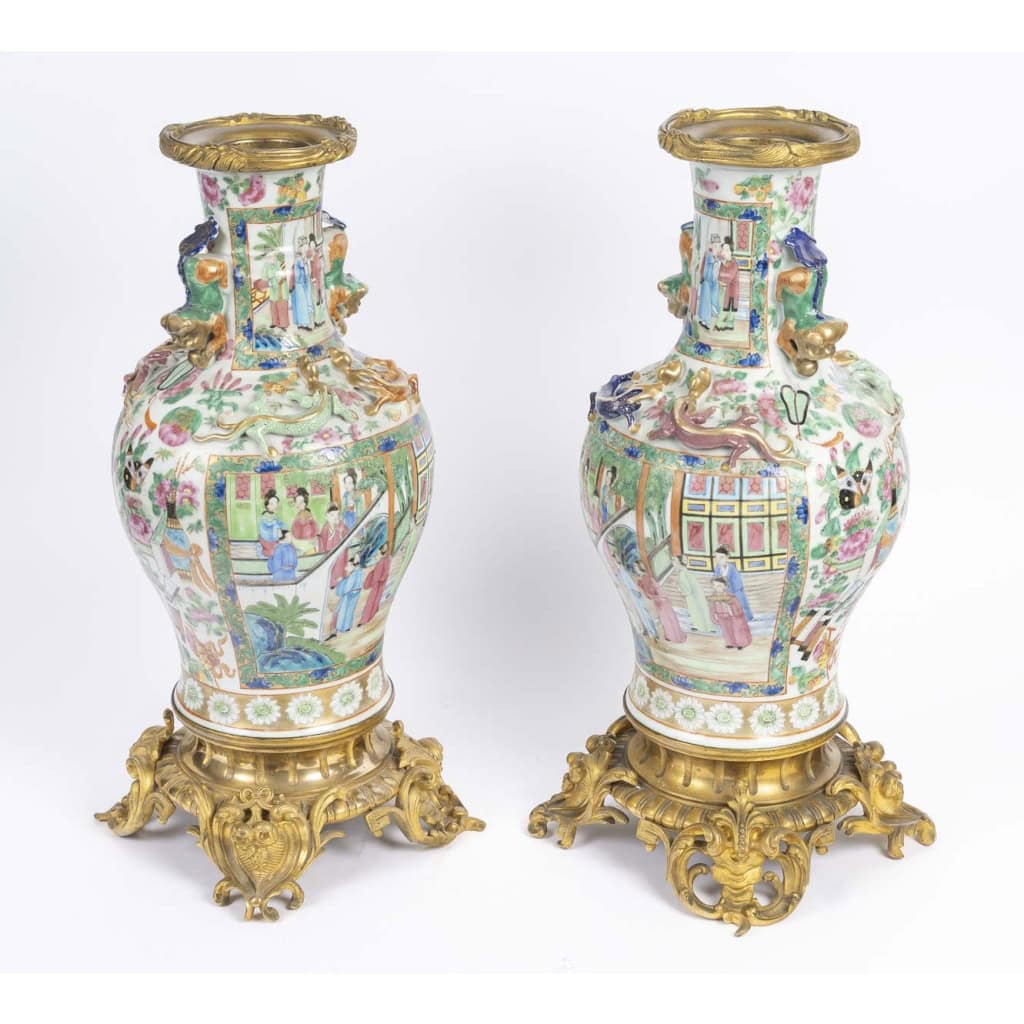 Paire de vases Canton pouvant former des lampes , XIXème siècle. 4