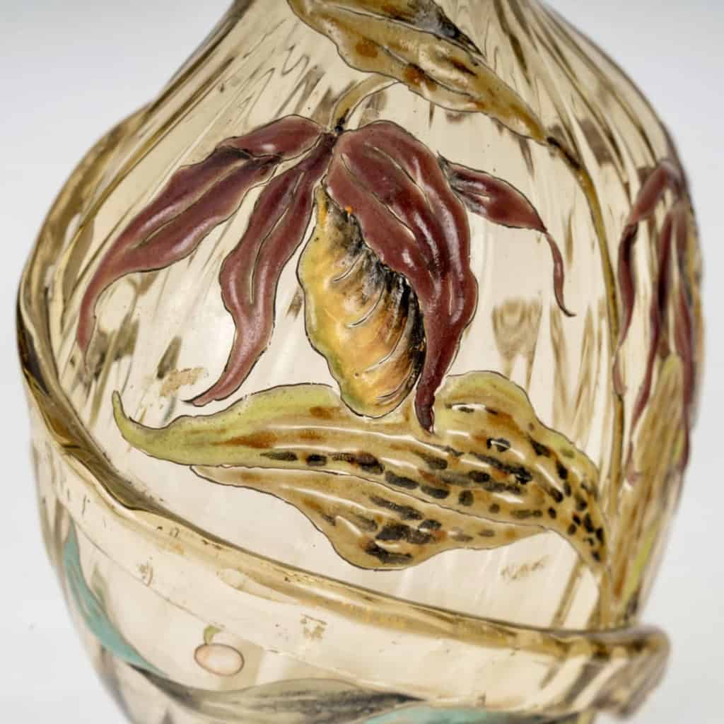 1890 Cristallerie Emile Gallé – Flacon Carafe Verre Jaune Emaillé Fleurs Papillon 9