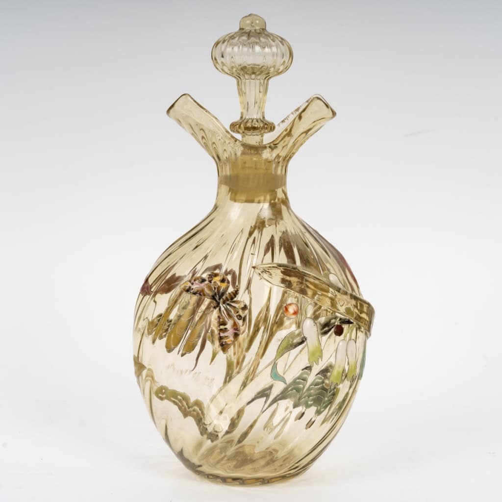 1890 Cristallerie Emile Gallé – Flacon Carafe Verre Jaune Emaillé Fleurs Papillon 4