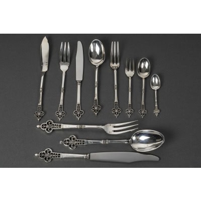 CARDEILHAC – MENAGERE 150 PIECES EN ARGENT MODELE  » RENAISSANCE » XXe