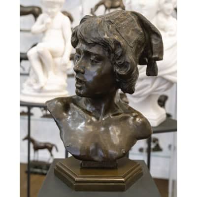 Sculpture – Le Chanteur Florentin , Alphonse Van Beurden (1854 -1938) – Bronze