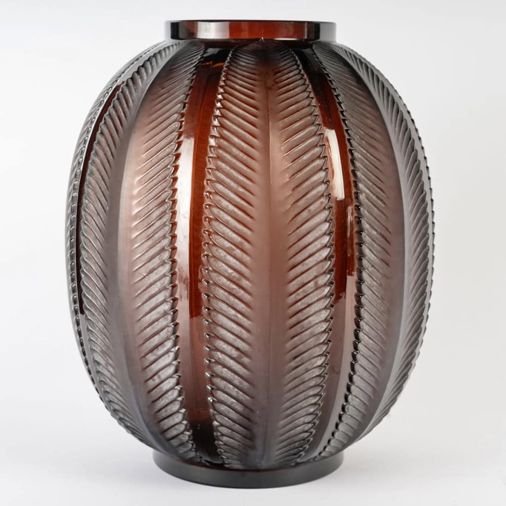 1932 René Lalique – Vase Biskra Verre Rouge Ambré Patiné Blanc 3