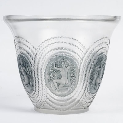 1937 René Lalique – Vase Dryades Verre Blanc Patiné Bleu 3