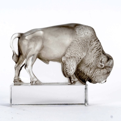 1931 René Lalique – Presse Papiers Bison Verre Blanc Patiné Gris