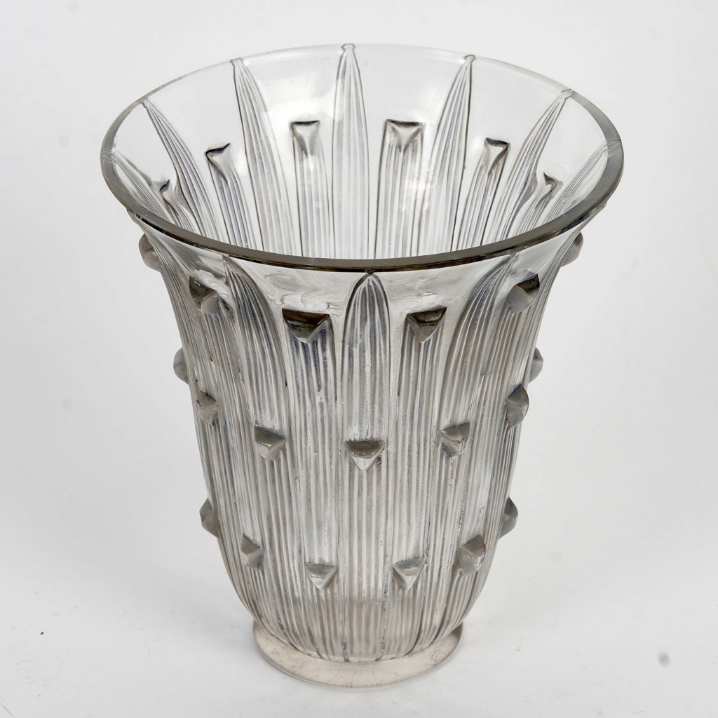 1926 René Lalique – Vase Bellis Verre Blanc Patiné Gris Bleu 4